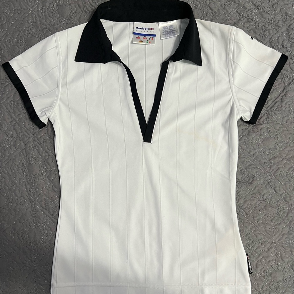 Reebok Classic Tank Top Women’s Small Sleeve Size Small. Golf / Tennis